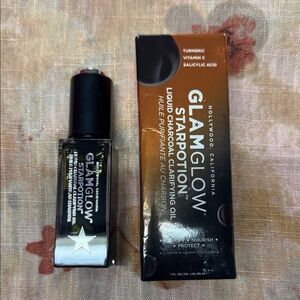 GLAMGLOW Black and Silver Charcoal Oil